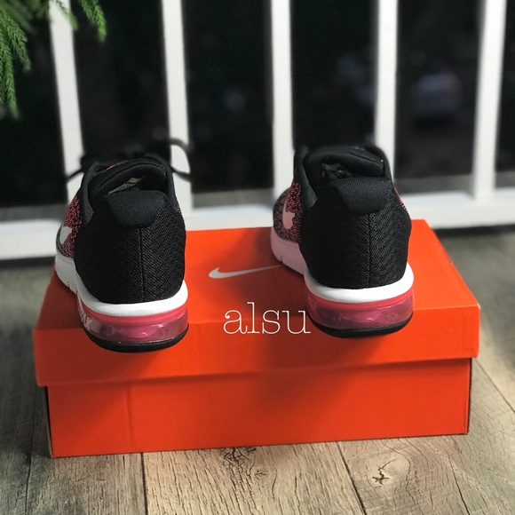 NWT Nike Air Max Sequent 2 B/W-Racer Pink WMNS - Picture 6 of 7